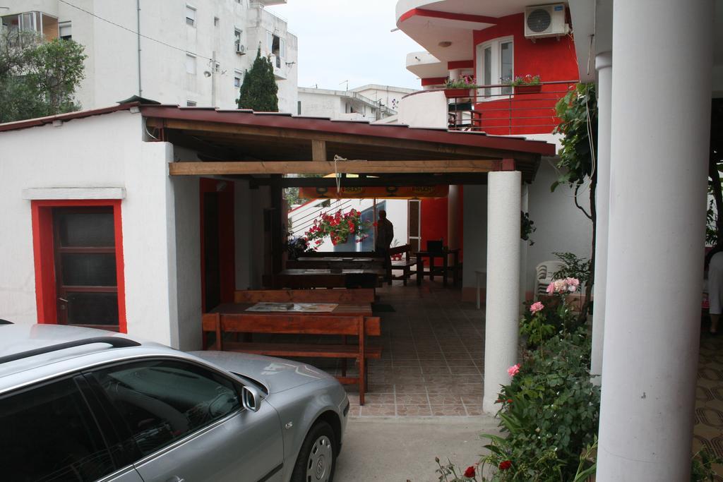 Lukic Apartmani Bar Esterno foto