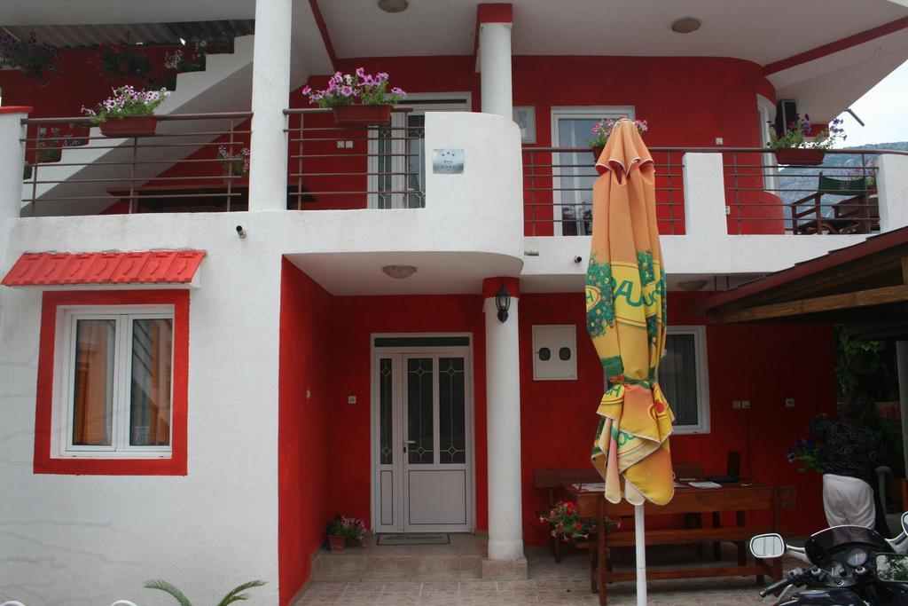 Lukic Apartmani Bar Esterno foto