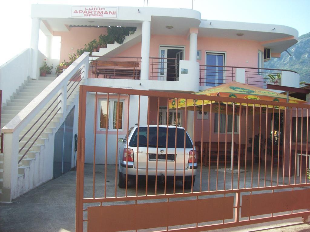 Lukic Apartmani Bar Esterno foto