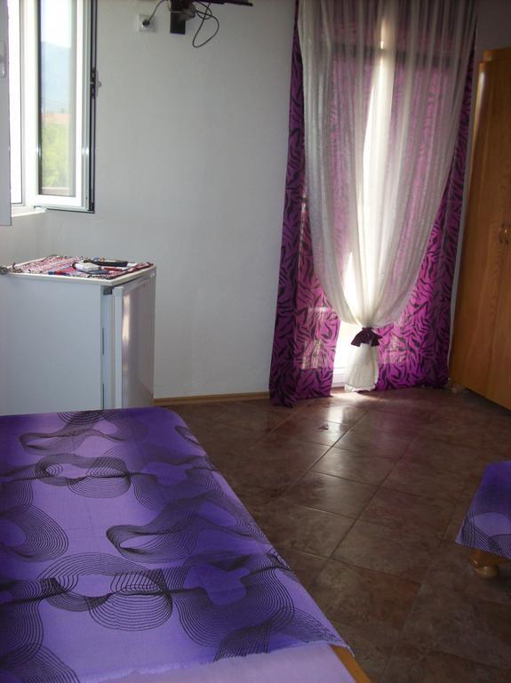 Lukic Apartmani Bar Esterno foto