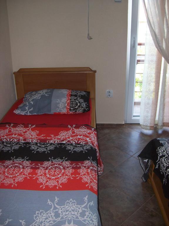 Lukic Apartmani Bar Esterno foto