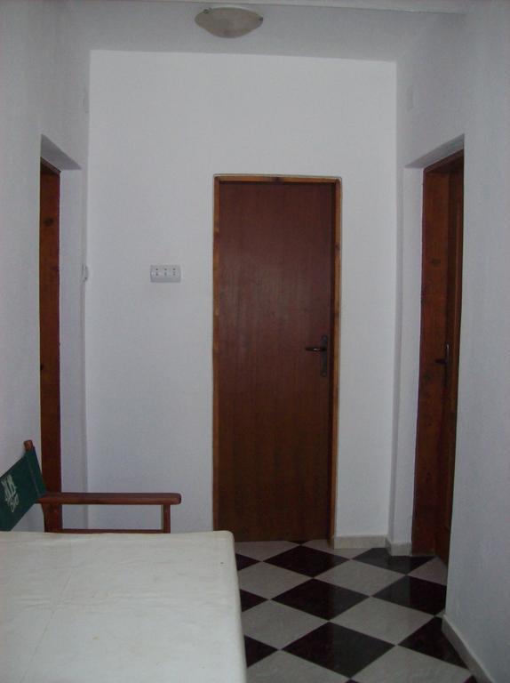 Lukic Apartmani Bar Camera foto